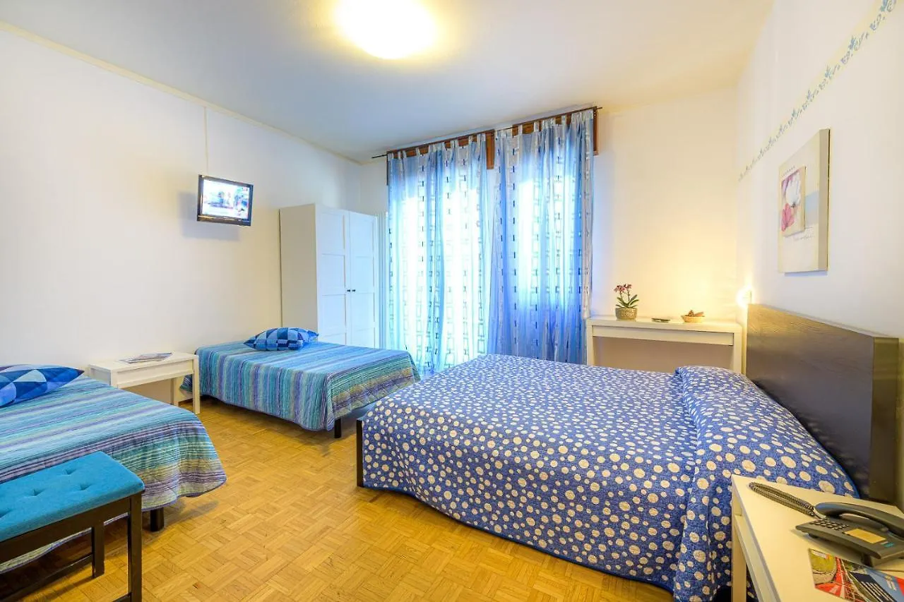 Hotel La Rotonda Tirano 2*,  Italy