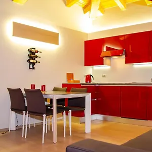 House Viola Apartment