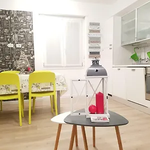 Le Stanze Del Trenino Rosso Apartment