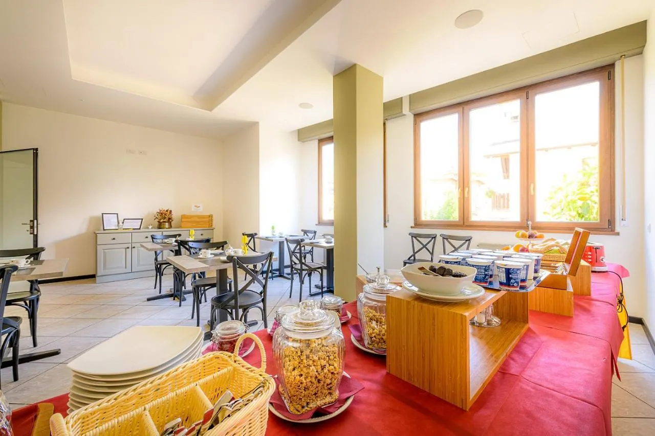 Hotel La Rotonda Tirano
