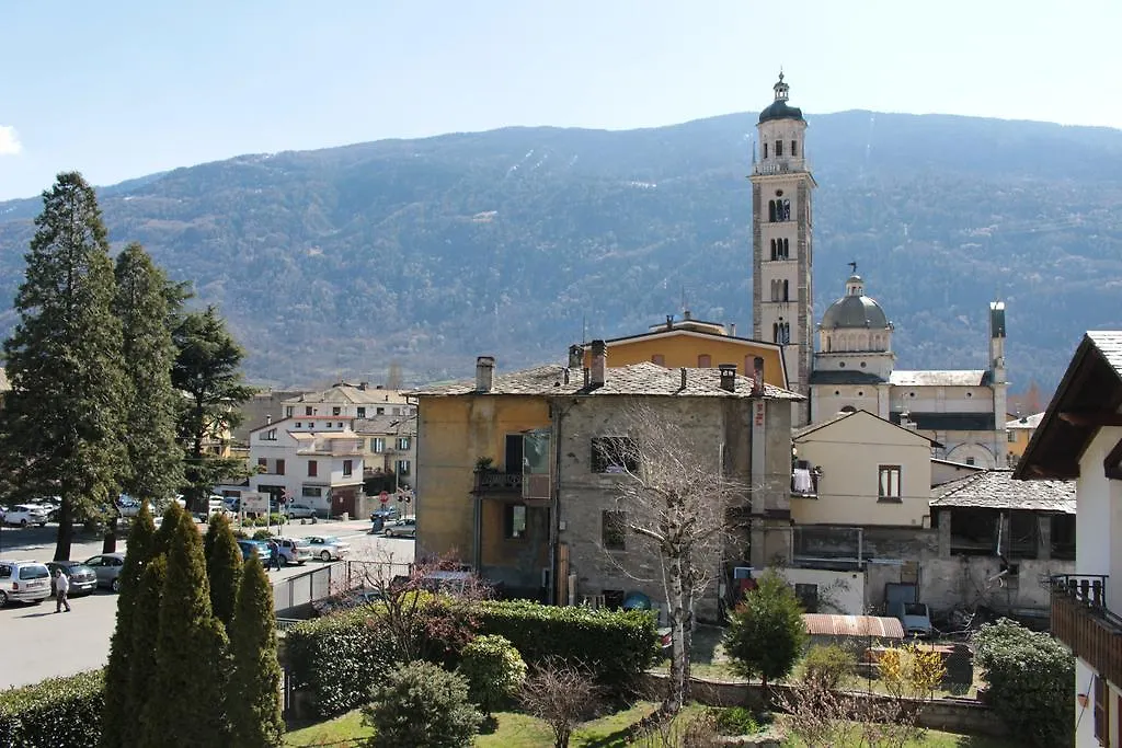 **  Hotel La Rotonda Tirano Italy